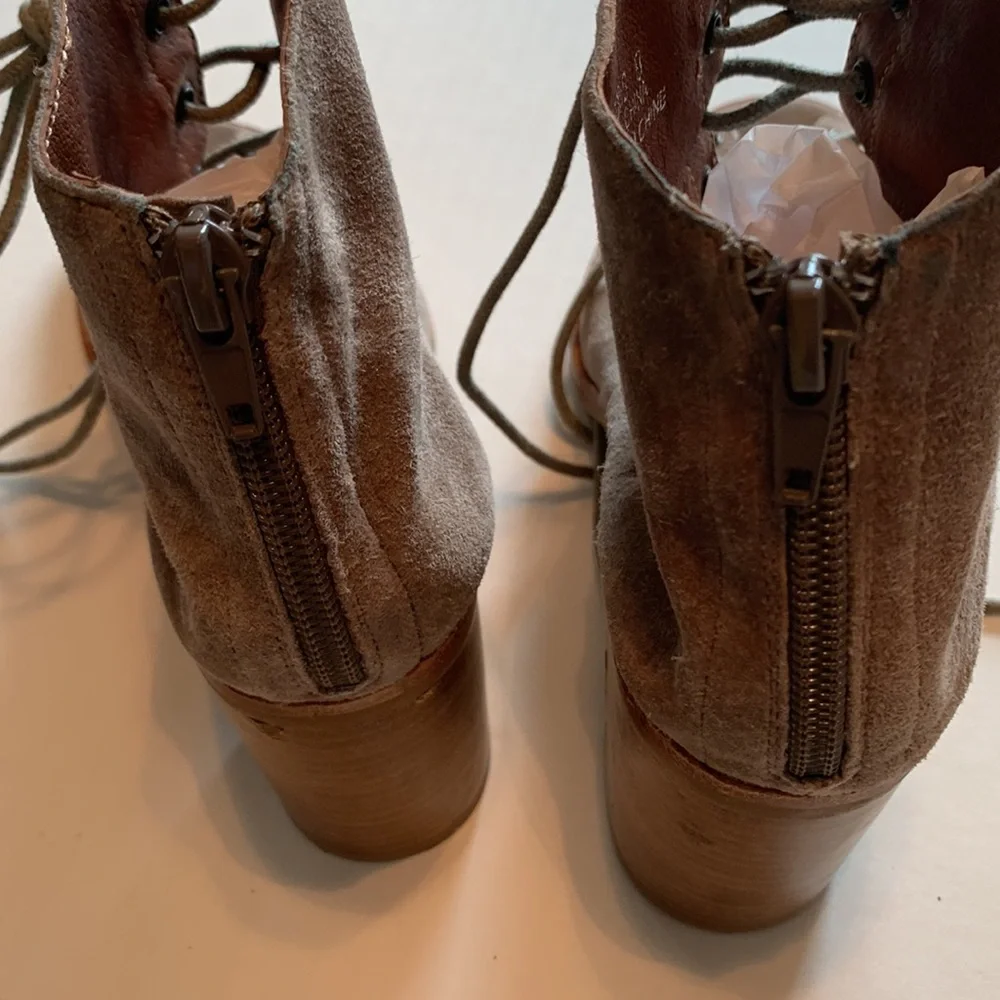 Jeffrey Campbell Women’s Suede Leather Lace Up Shooties - Picture 5 of 8